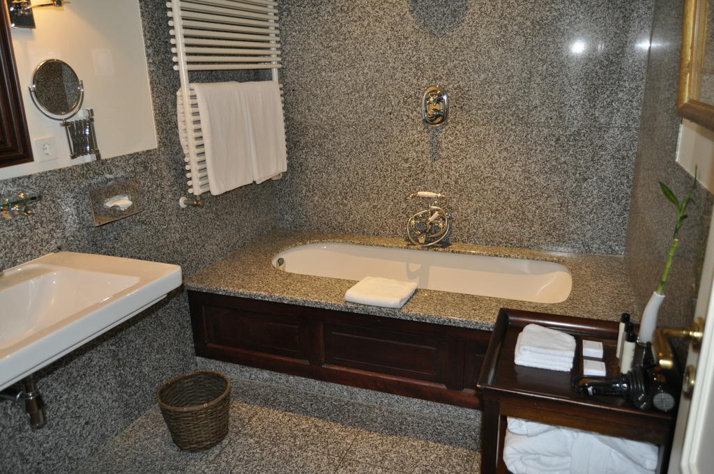 Hotel Albert Premier Luxembourg Bel Air Rum bild